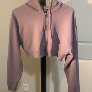 Cropped hoodie